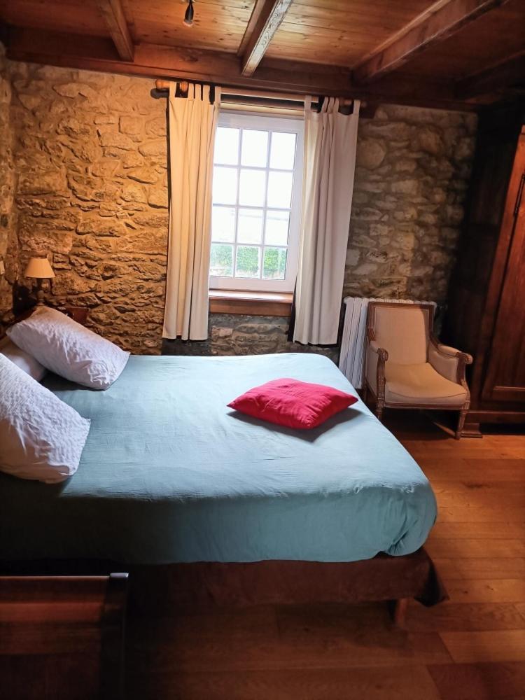 Oudoty Bed & Breakfast Kerlouan Bilik gambar